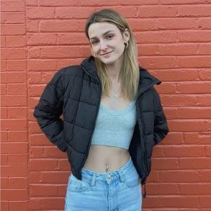 Meet your Posher, Ava